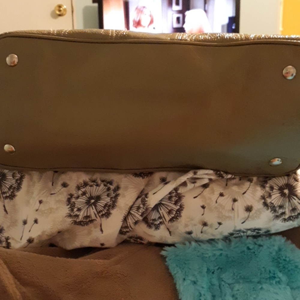 Coach - Picture 3 of 4